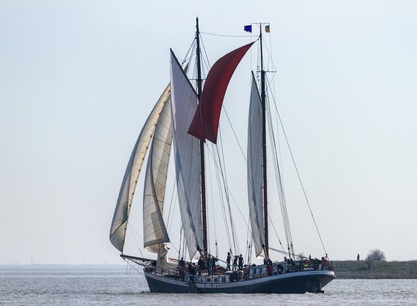 Zeilschip Bontekoe onder zeil.jpg