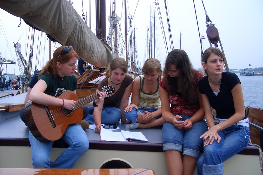 Schoolkamp op een zeilschip (oud) - Grote en kleine klassen zijn welkom op de schepen van Holland Sail