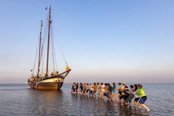 ijsselmeer-5 redenen jeugdgroep - 2. Zeilen versterkt de saamhorigheid