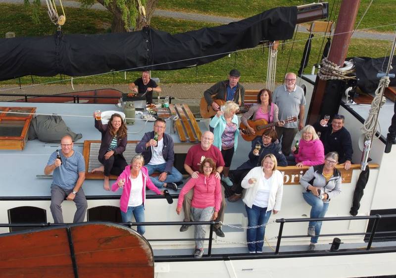 Op zeilvakantie met familie en vrienden - Op deze vakantie heeft u geen mobiel of iPad nodig