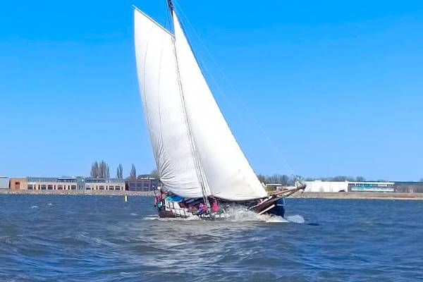 Zeilblog - Volle zeilen vooruit: De eerste wedstrijd van het seizoen 2025 in Volendam