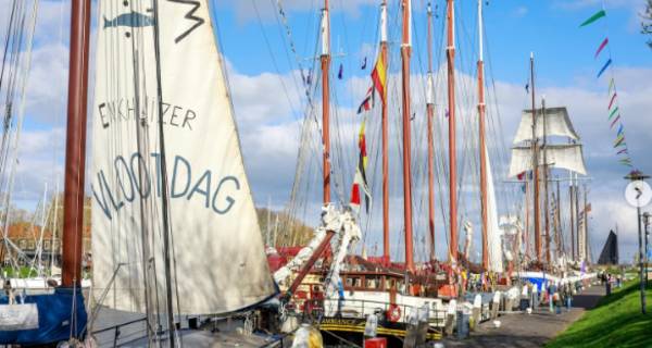 Zeilblog - Foto's en video's: Harlinger en Enkhuizer Vlootdag 2026